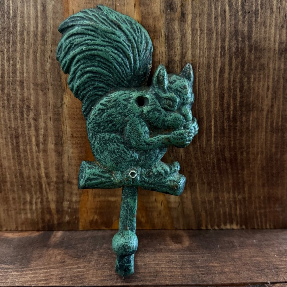 Vintage Style Cast Iron Squirrel Wall Hook Verdigris Green Rustic Cabin Decor